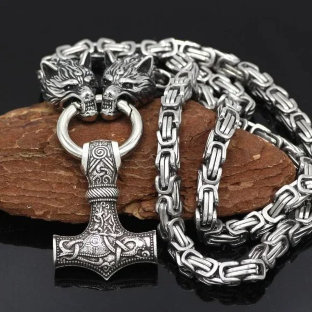 New Stainless Steel Nordic Viking Wolf Head Necklace - Picture 2 of 8